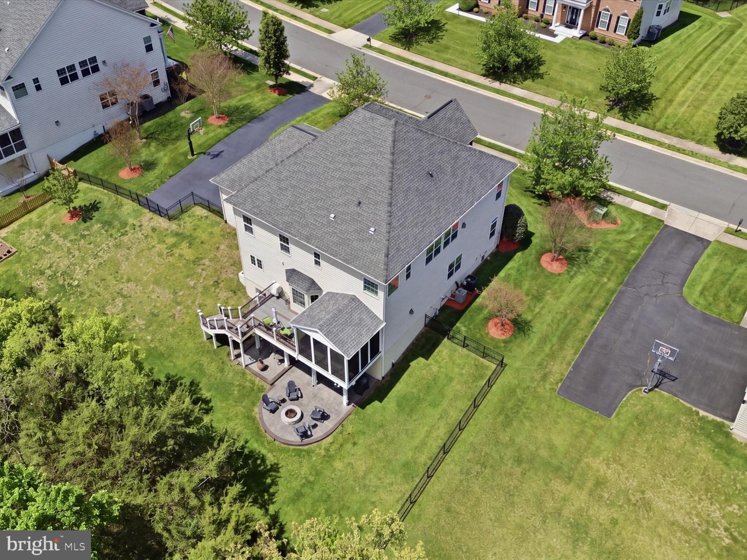 EVERGREEN VILLAGE - Residential