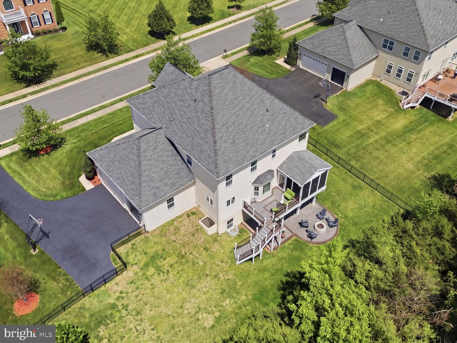 EVERGREEN VILLAGE - Residential
