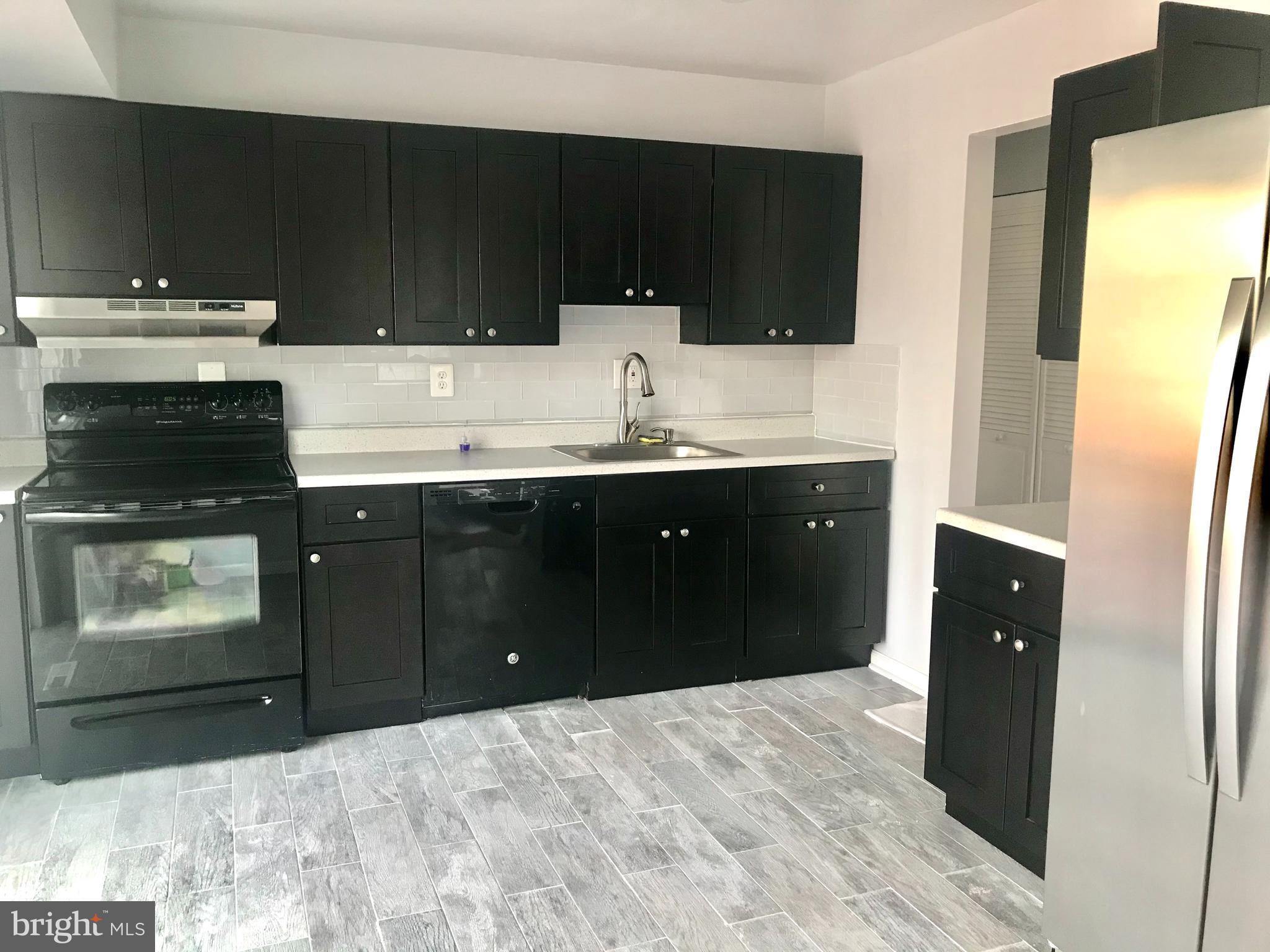 KEENE MILL MANOR - Residential