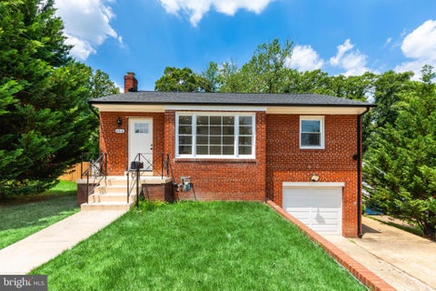 Homes For Sale - 4910 66th Avenue<br/> HYATTSVILLE, MD 20784