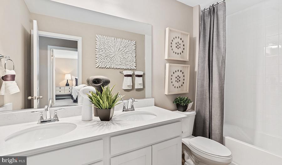 SEASONS AT ROUND MILL MEADOWS - Residential