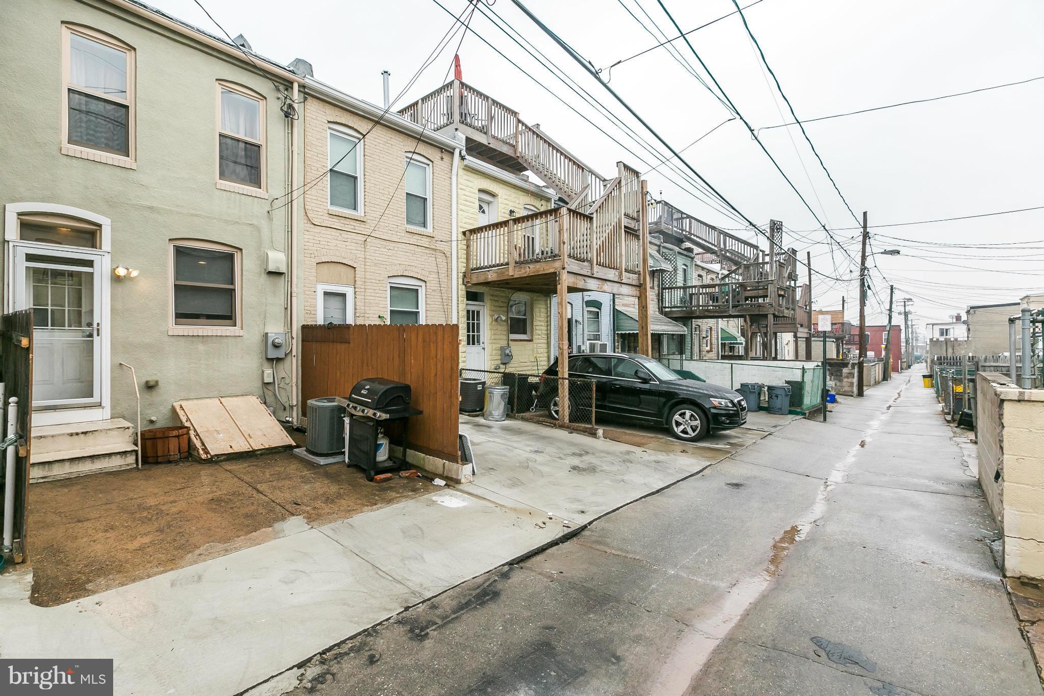 HIGHLANDTOWN - Residential