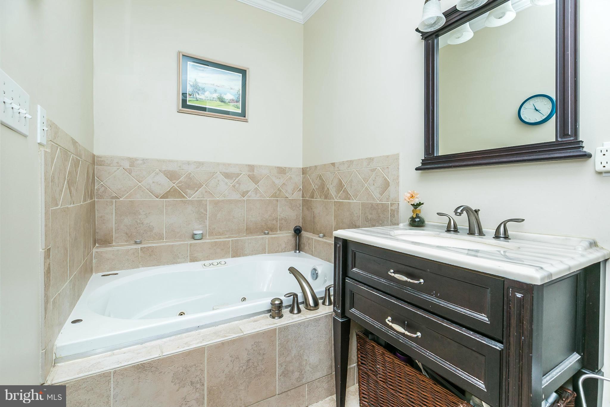 HIGHLANDTOWN - Residential