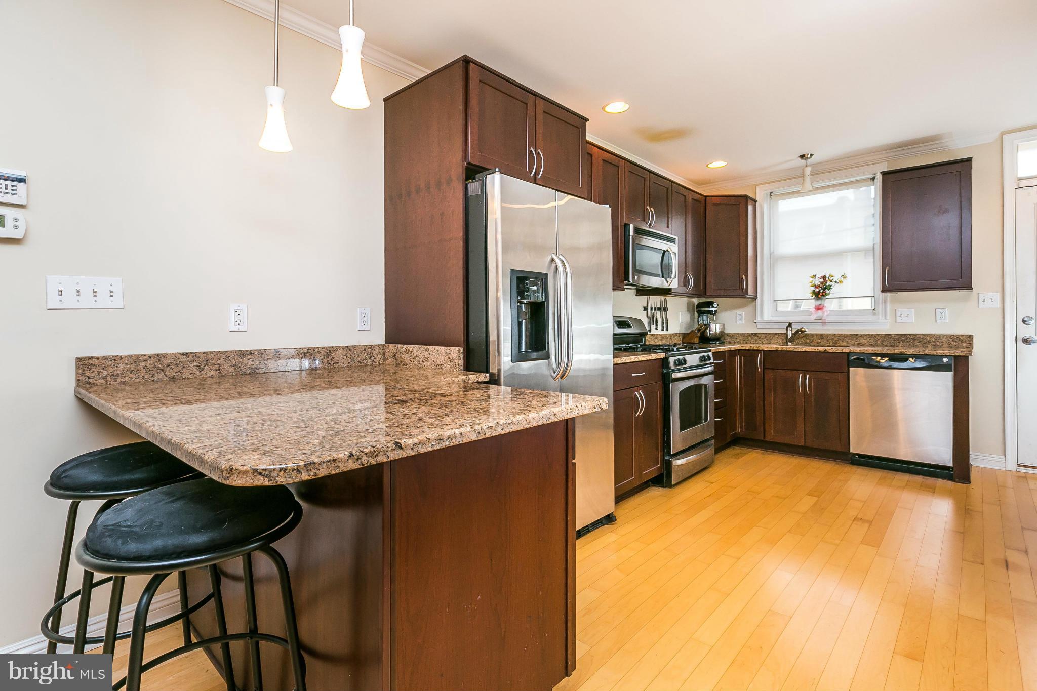 HIGHLANDTOWN - Residential