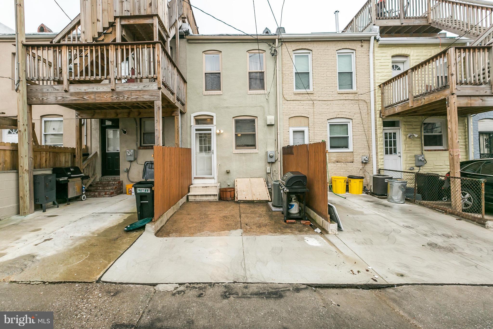 HIGHLANDTOWN - Residential