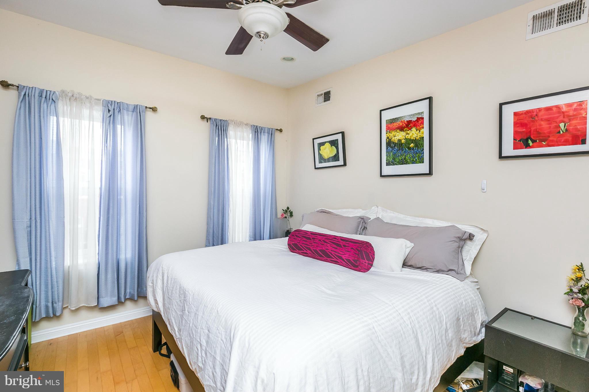 HIGHLANDTOWN - Residential