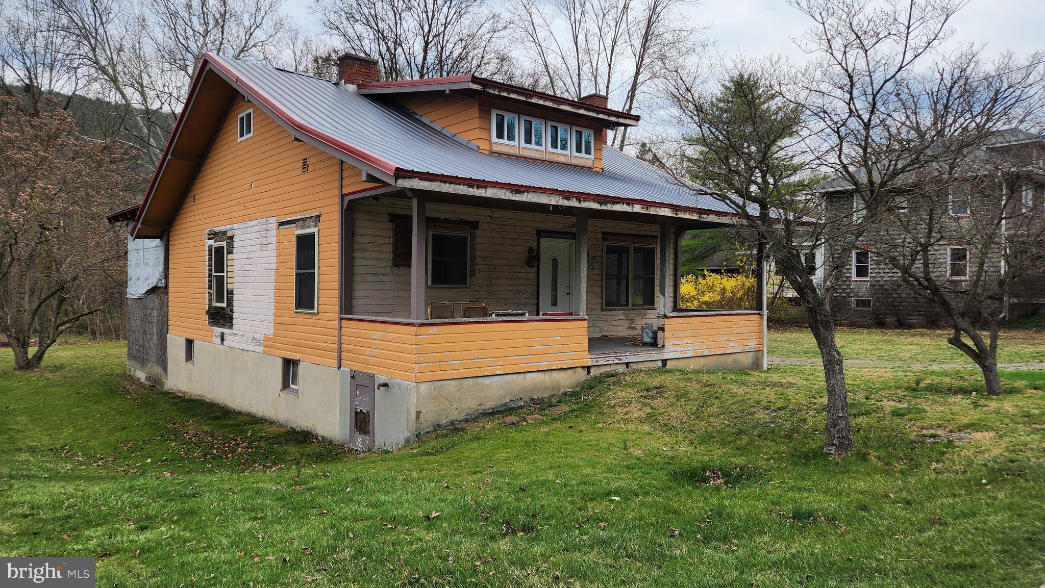 1032 NATIONAL HIGHWAY