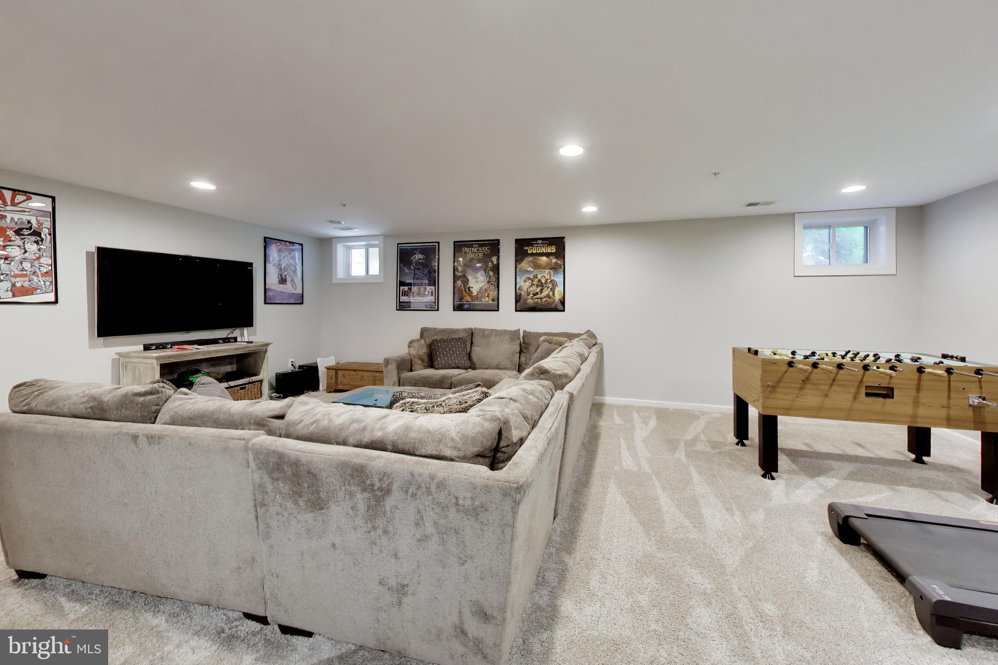 TRITON WOODS - Residential