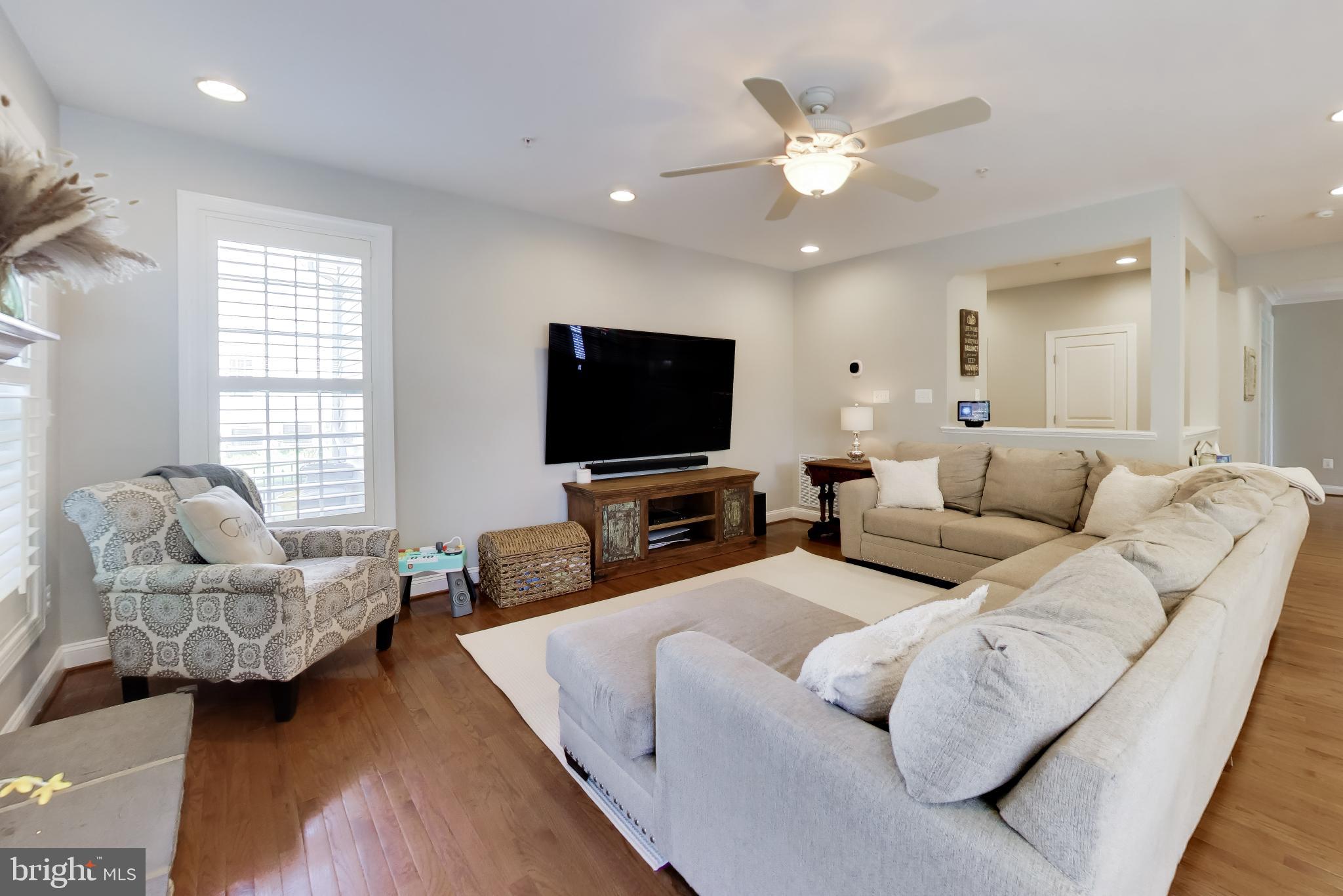 TRITON WOODS - Residential