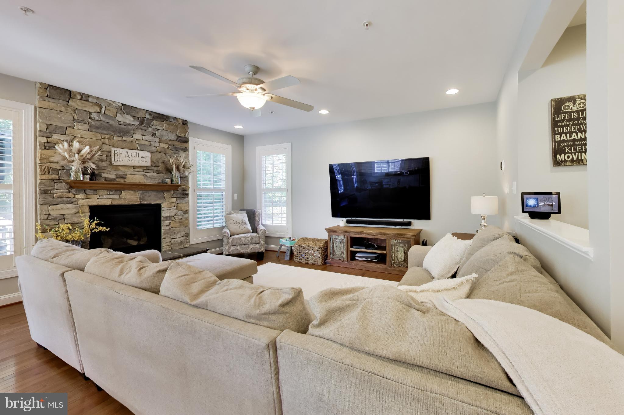 TRITON WOODS - Residential