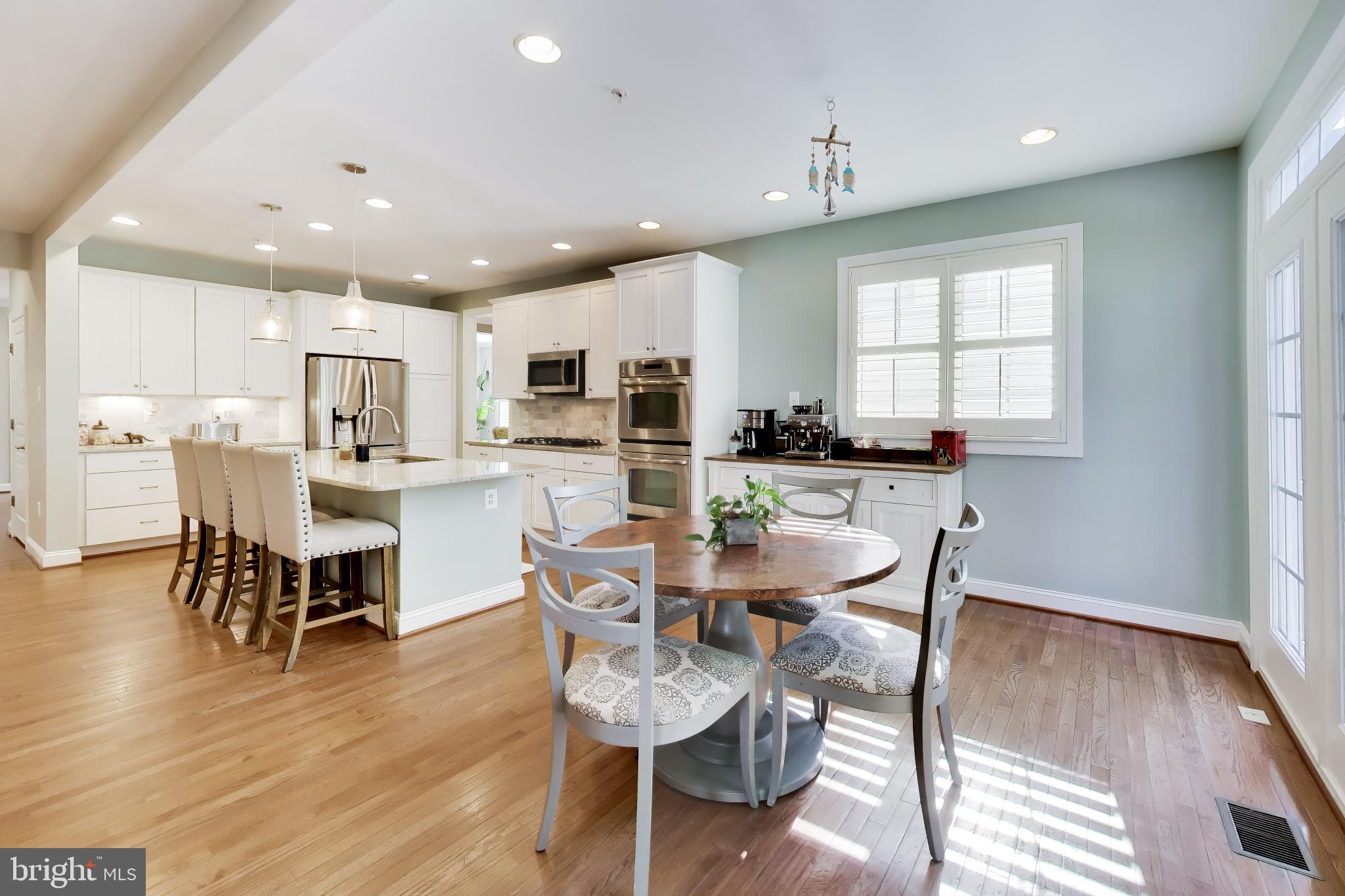 TRITON WOODS - Residential