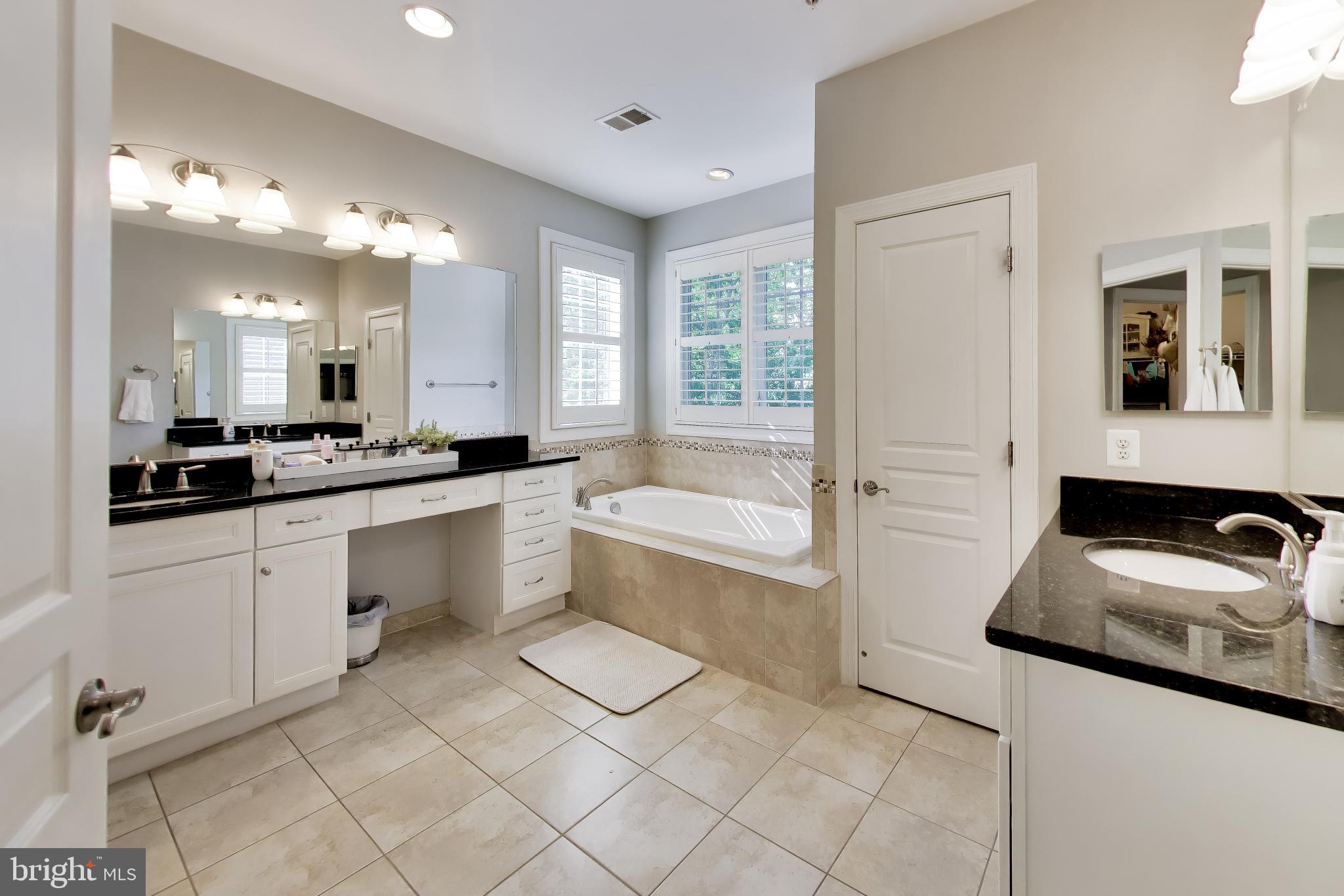 TRITON WOODS - Residential