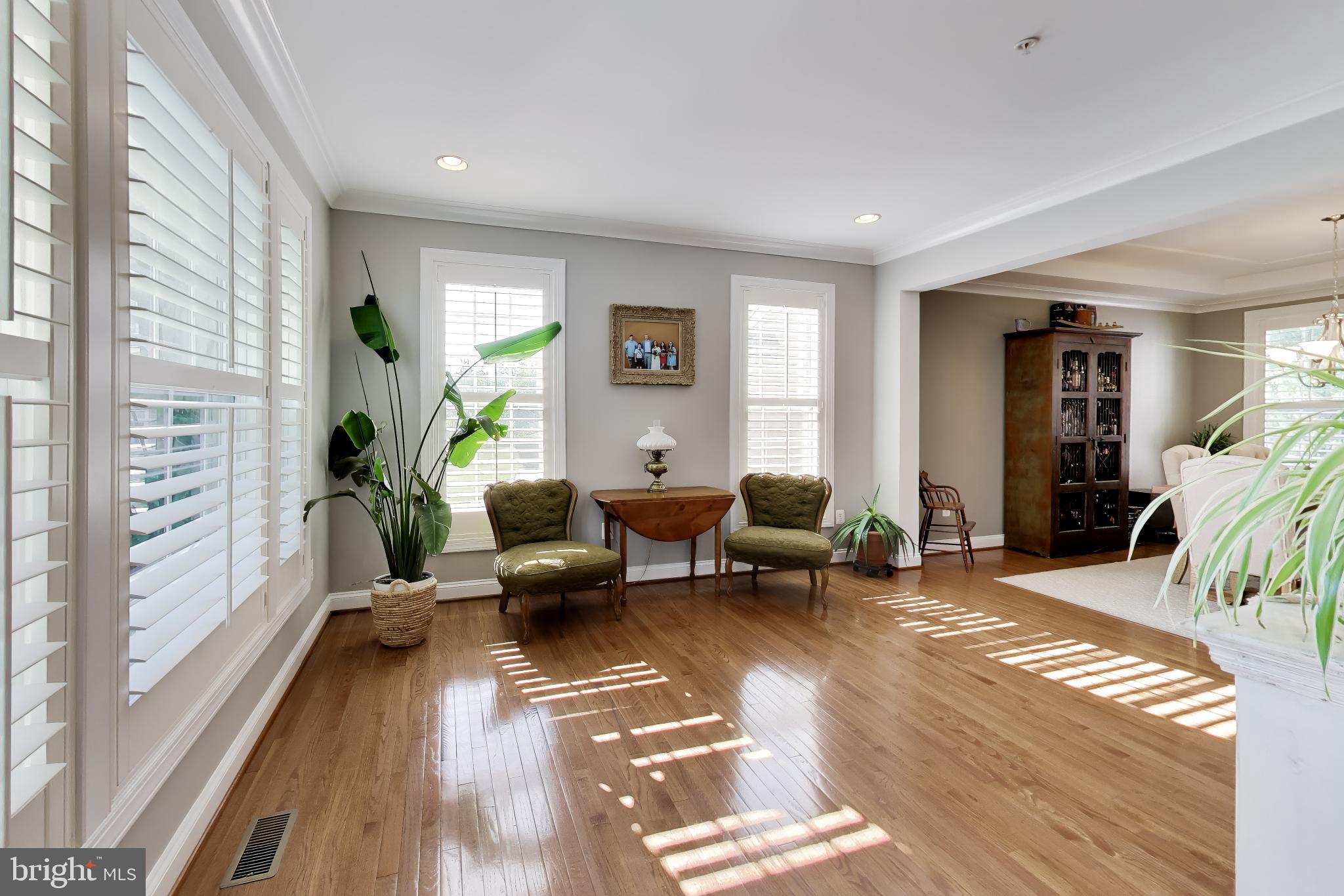 TRITON WOODS - Residential