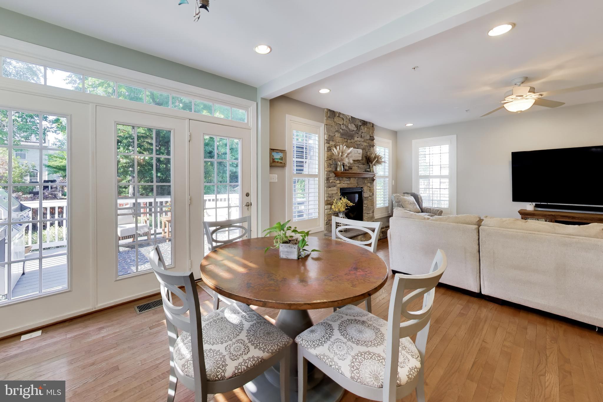 TRITON WOODS - Residential