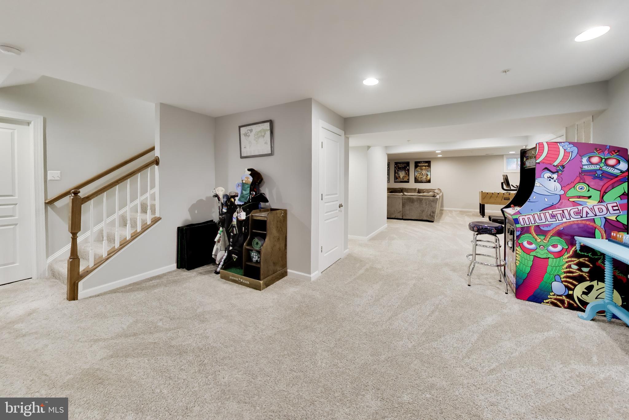 TRITON WOODS - Residential