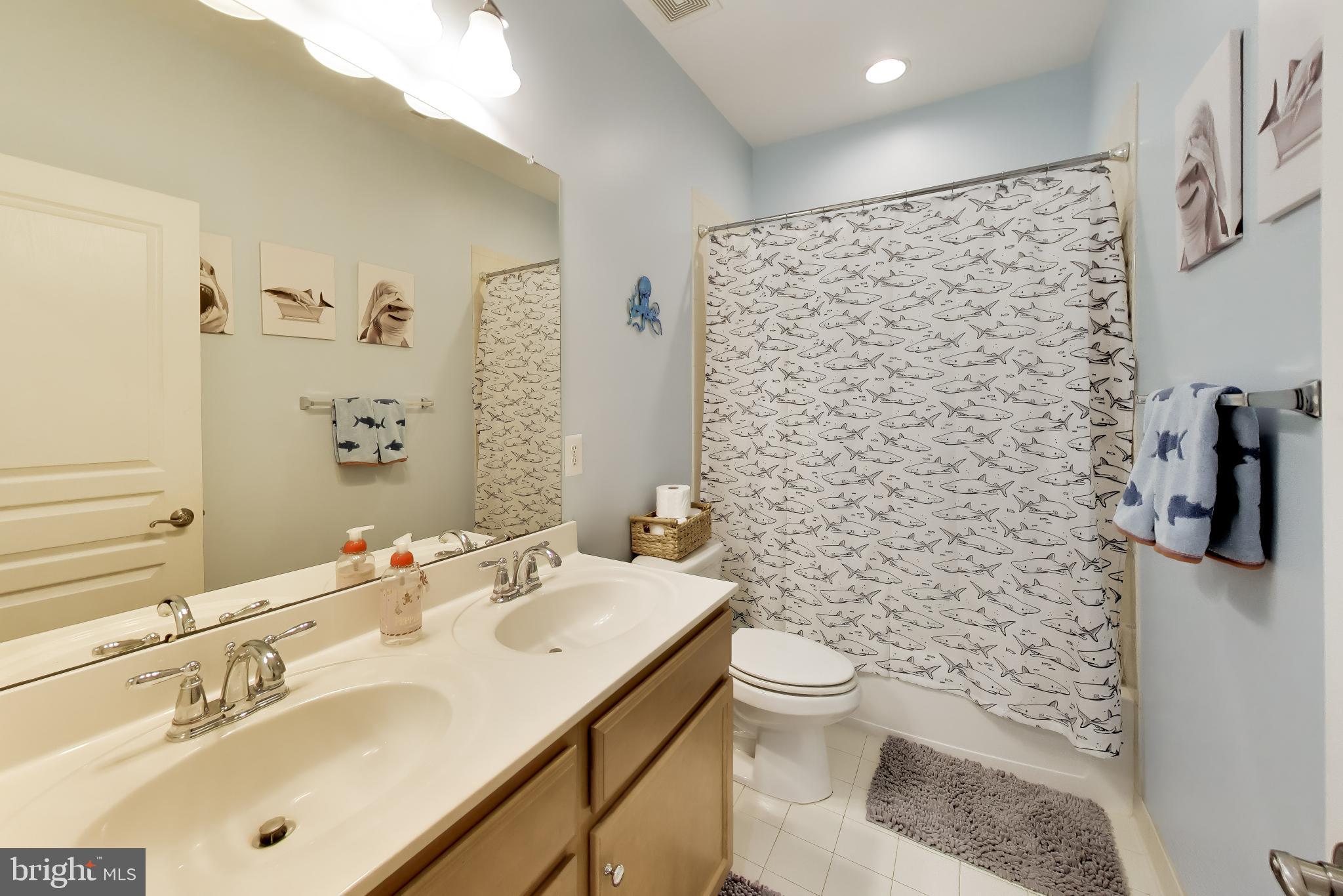 TRITON WOODS - Residential