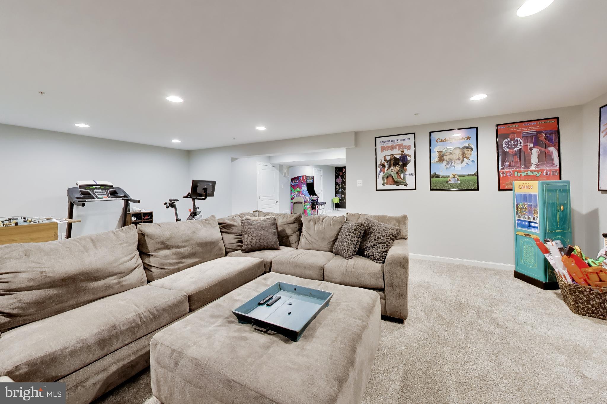 TRITON WOODS - Residential
