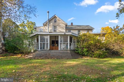 7711 HILLMEADE ROAD BOWIE MD 20720