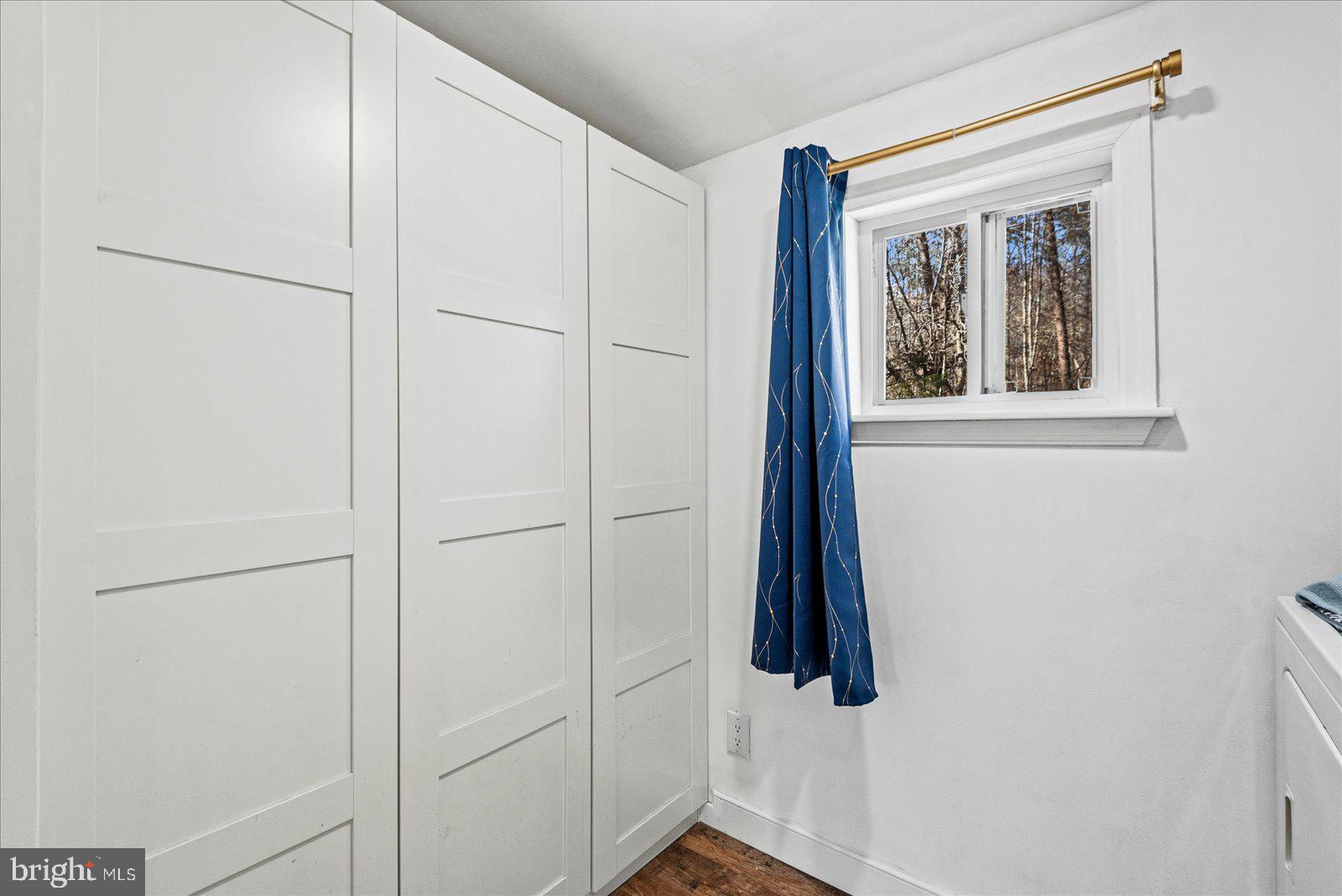 HOLLY GROVE - Residential