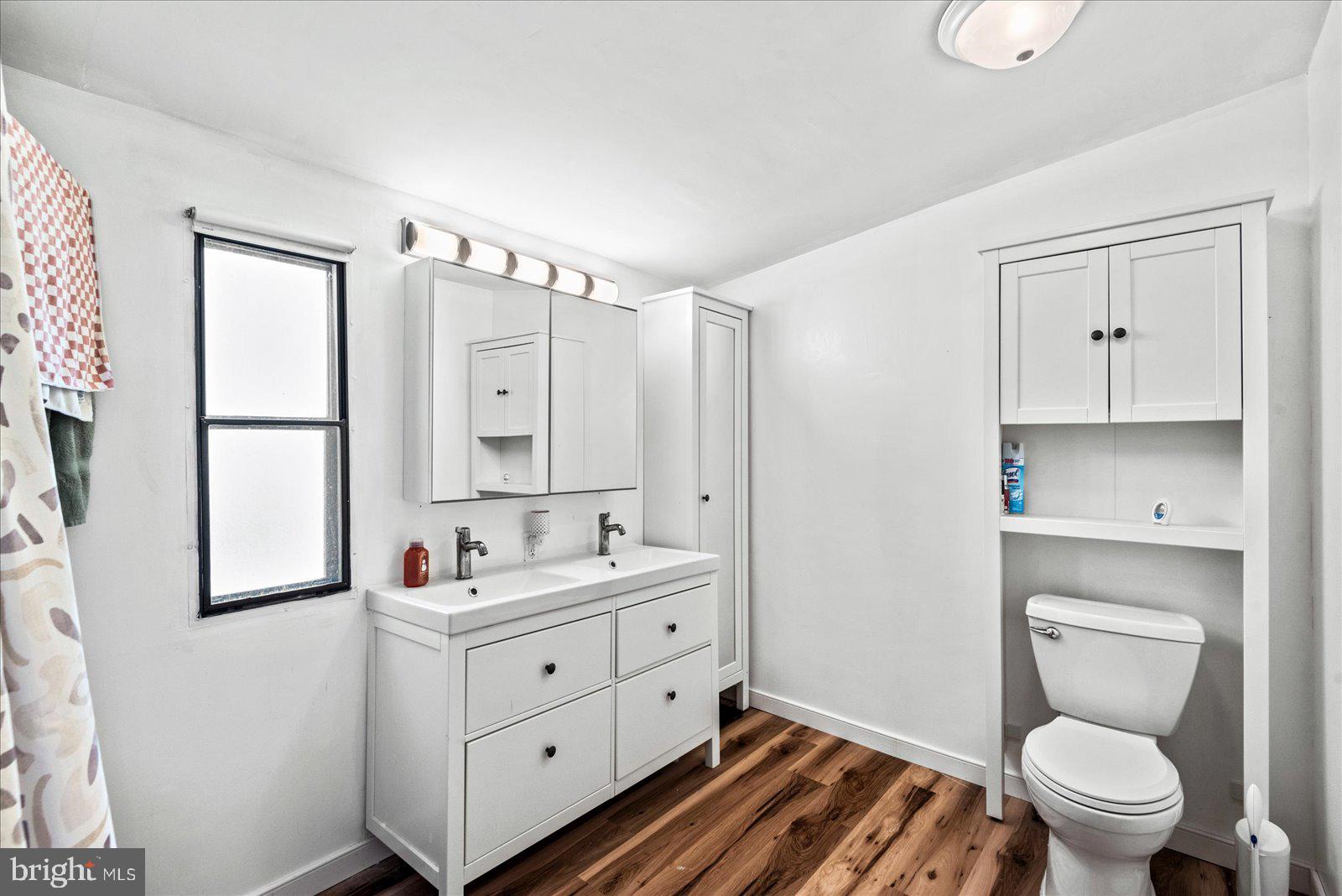 HOLLY GROVE - Residential