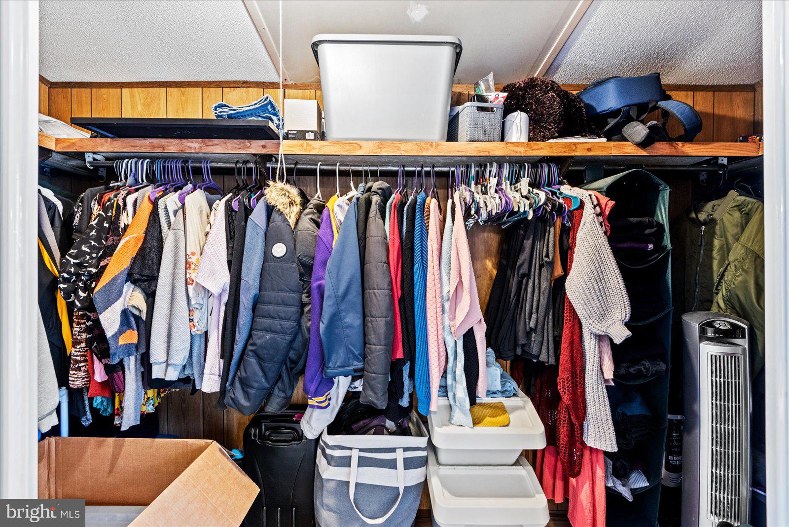 HOLLY GROVE - Residential