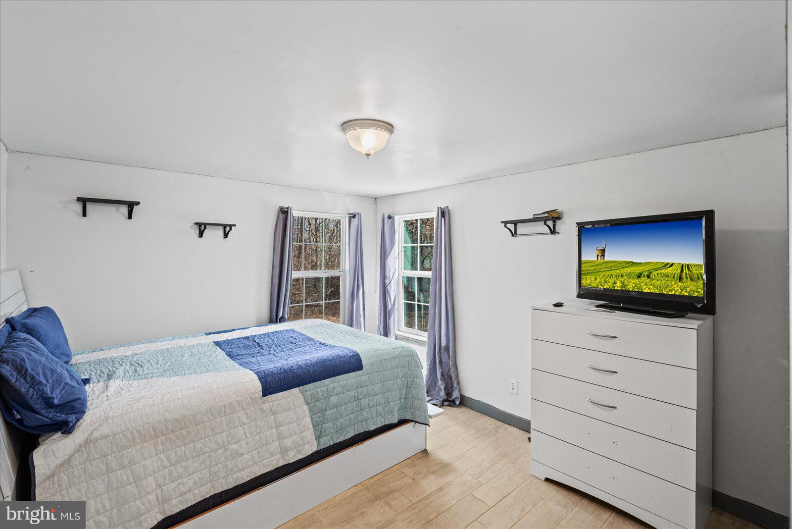 HOLLY GROVE - Residential