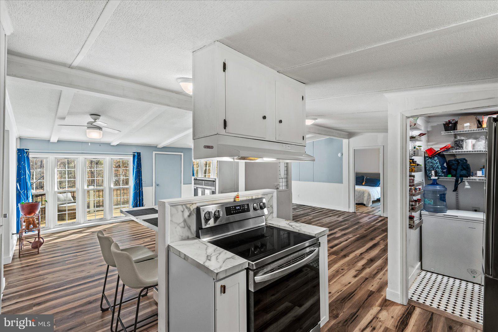 HOLLY GROVE - Residential