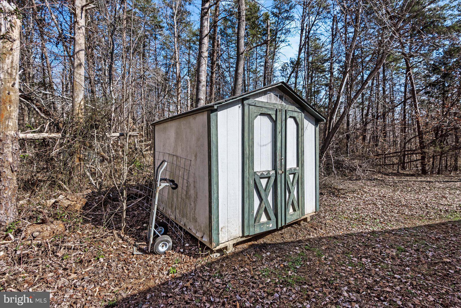 HOLLY GROVE - Residential