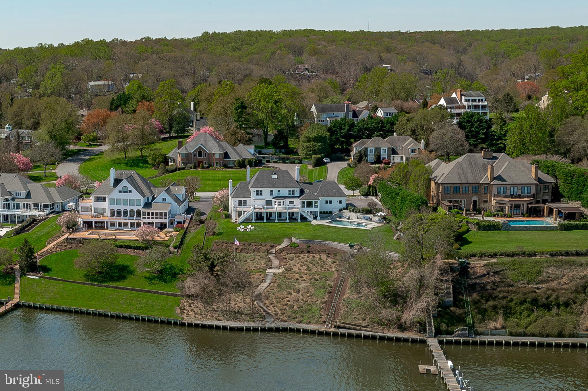 THE DOWNS - Residential