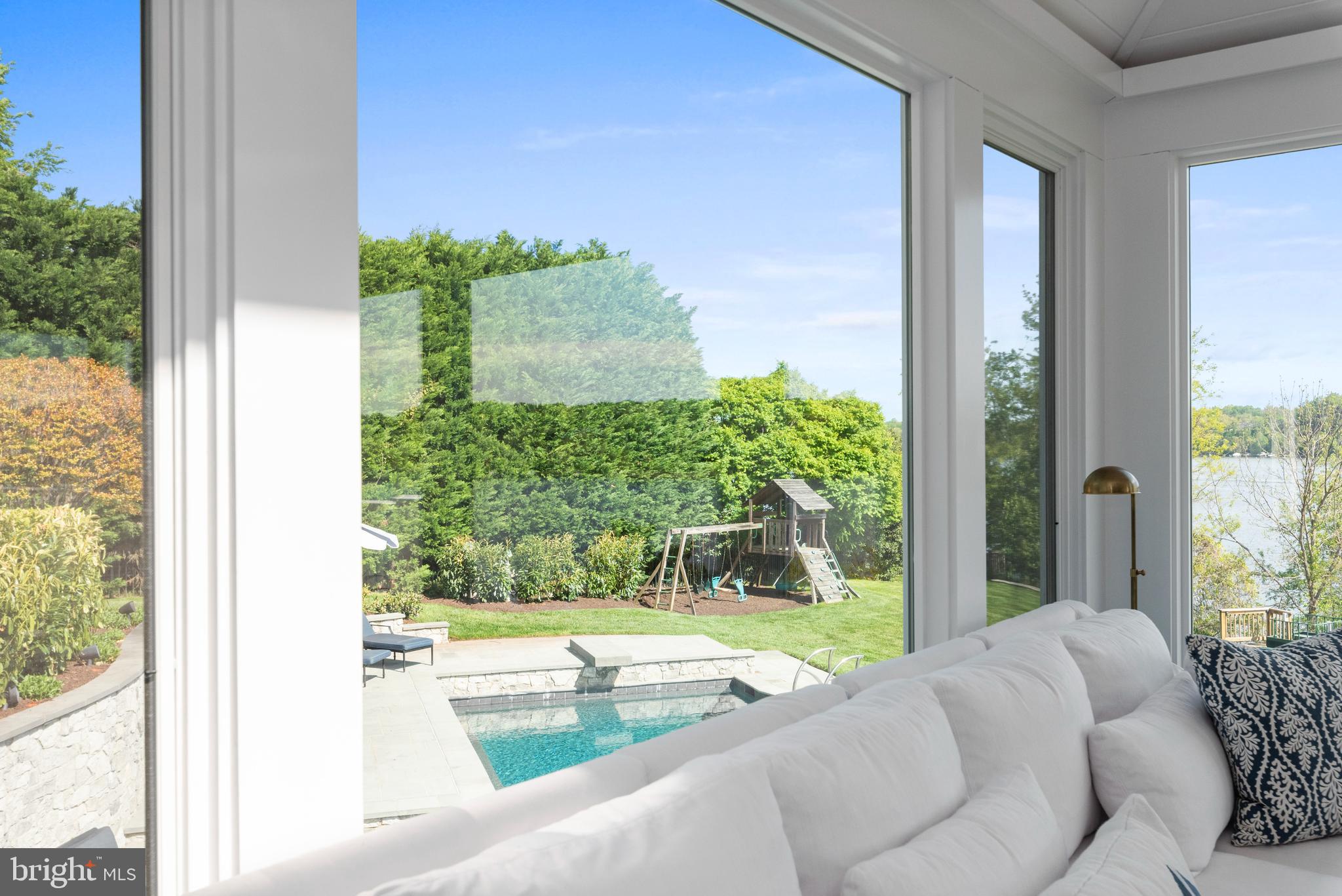 THE DOWNS - Residential