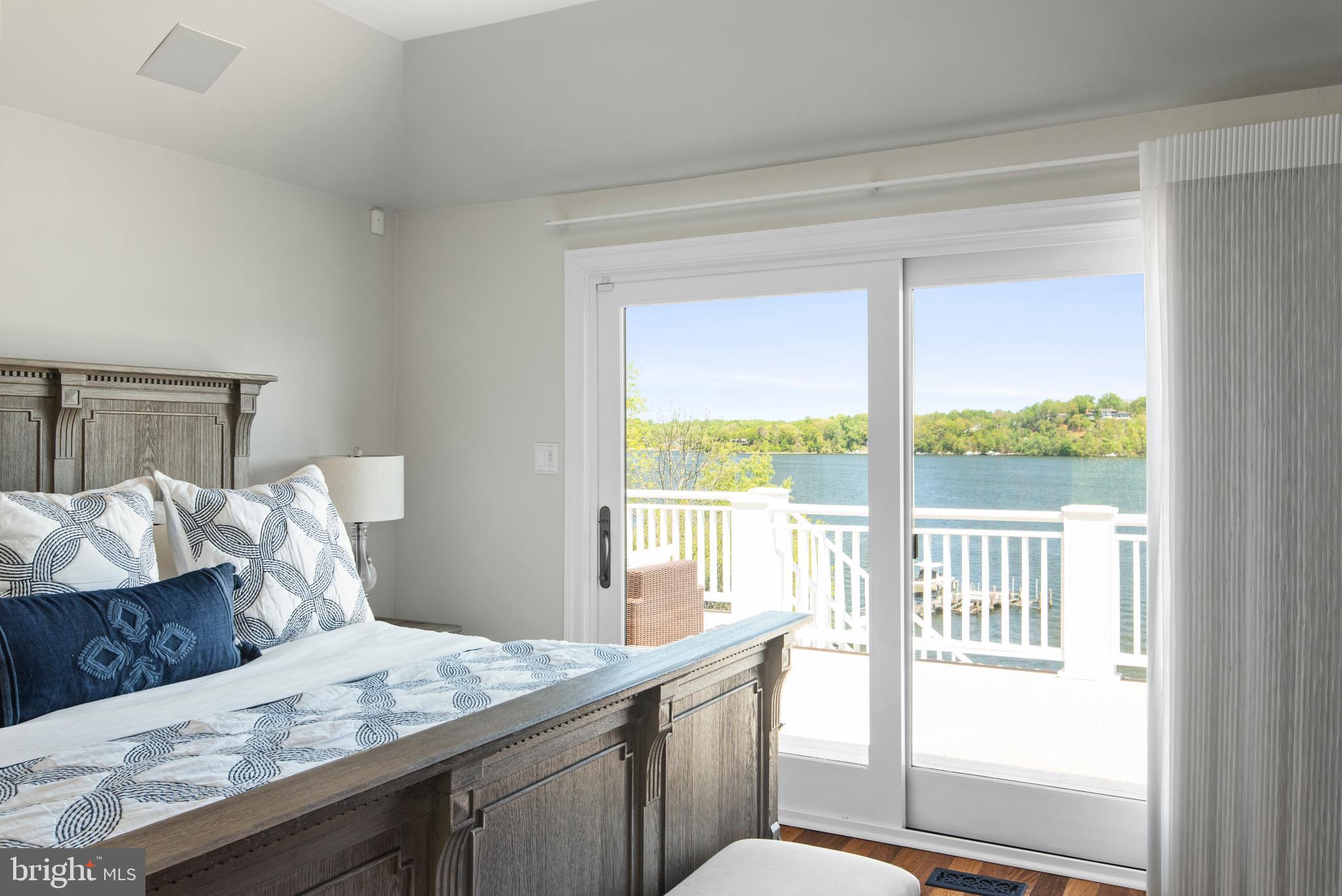 THE DOWNS - Residential