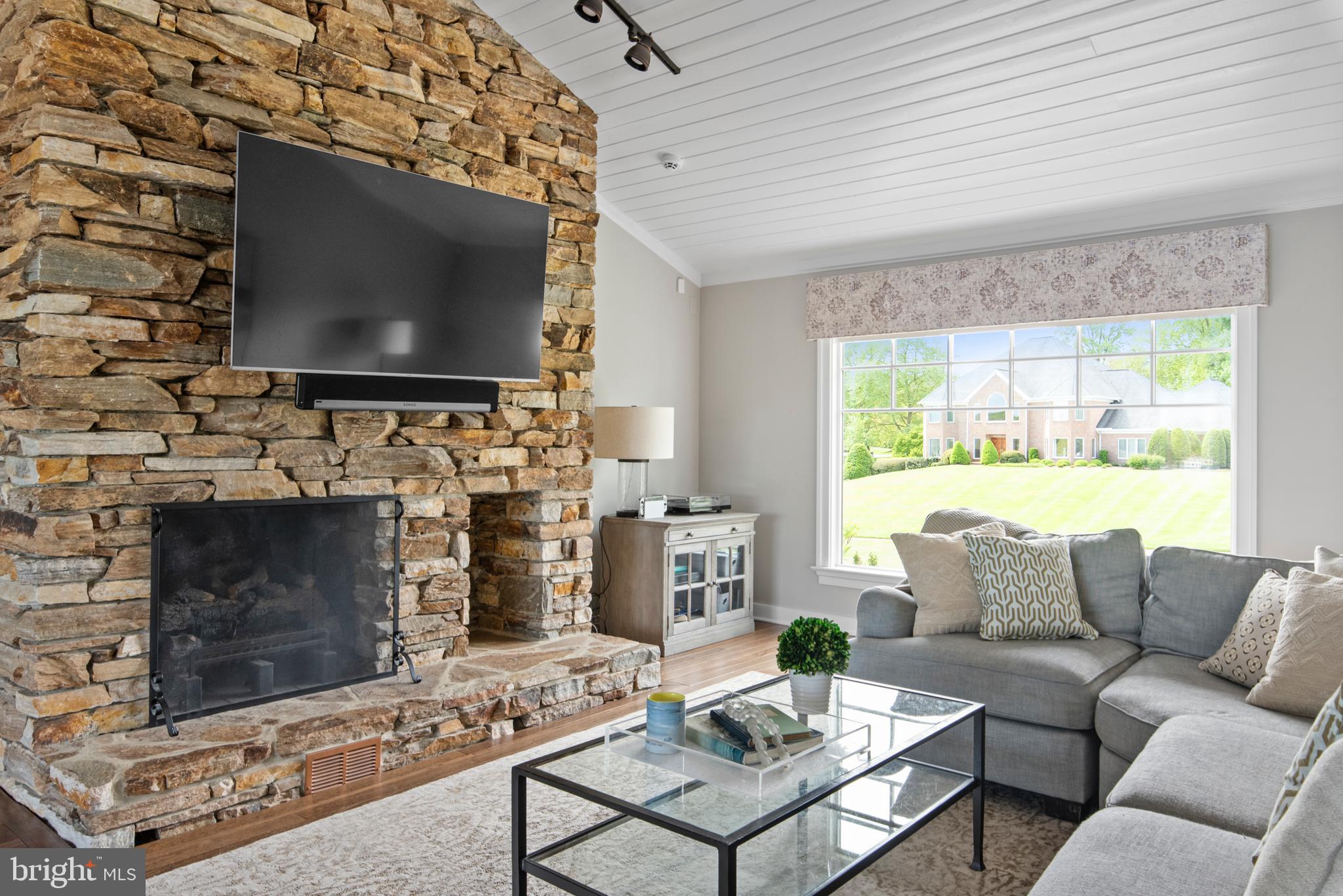 THE DOWNS - Residential