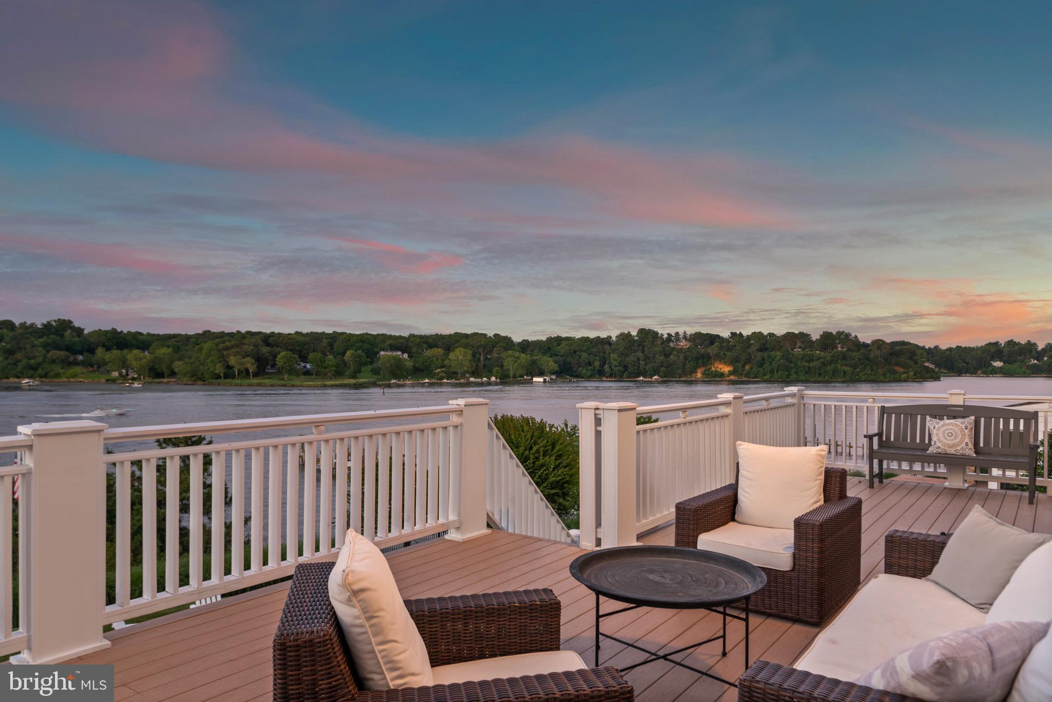 THE DOWNS - Residential