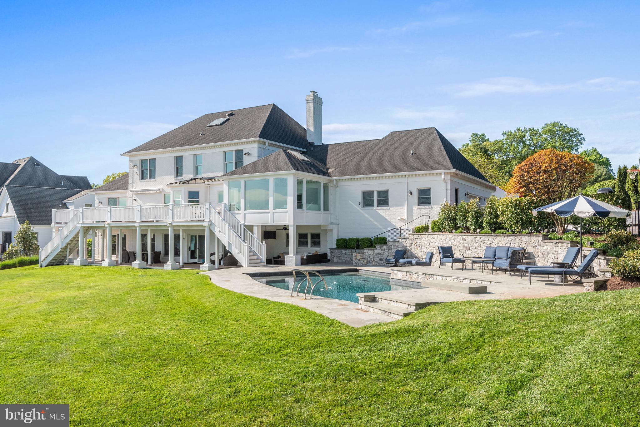 THE DOWNS - Residential