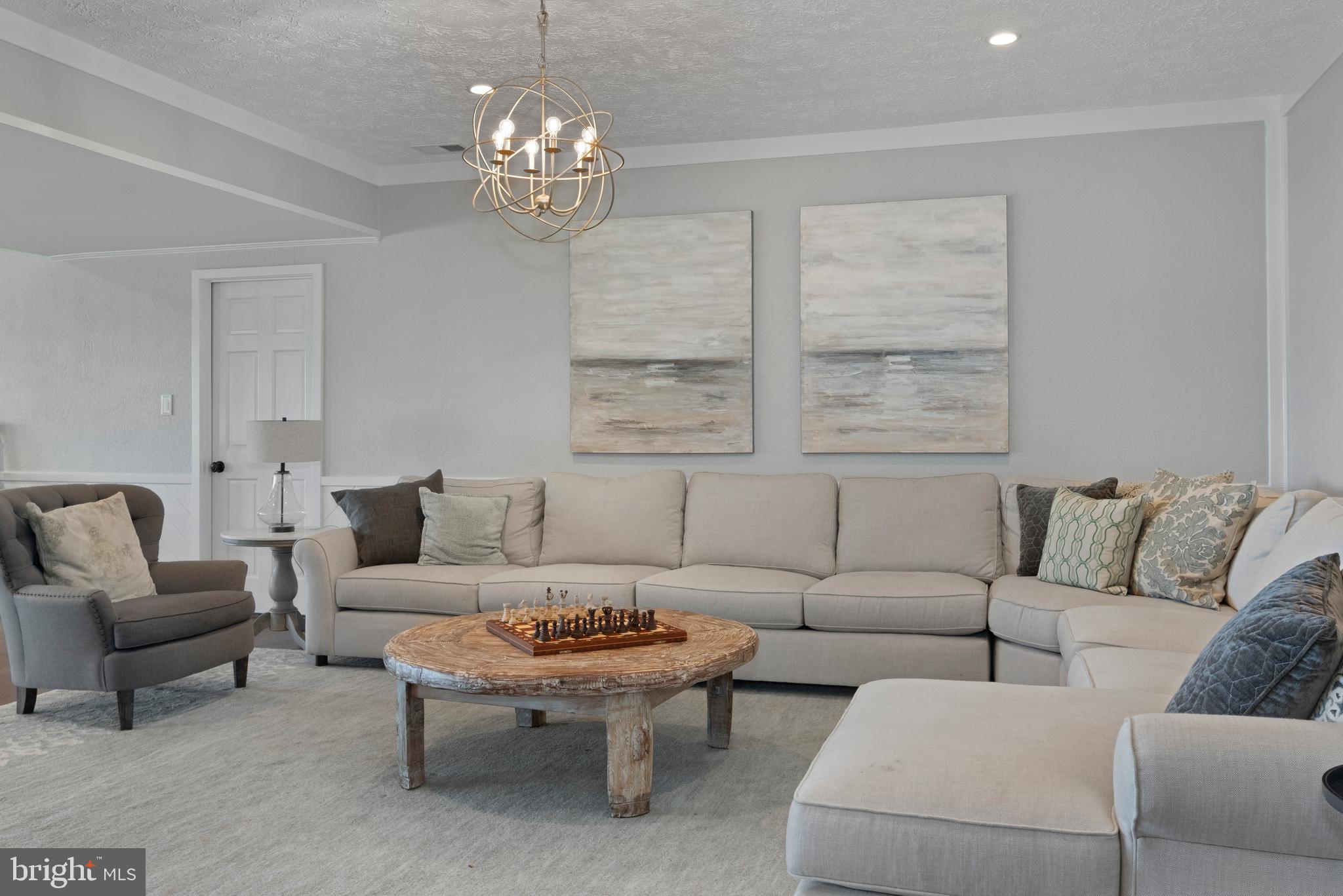 THE DOWNS - Residential