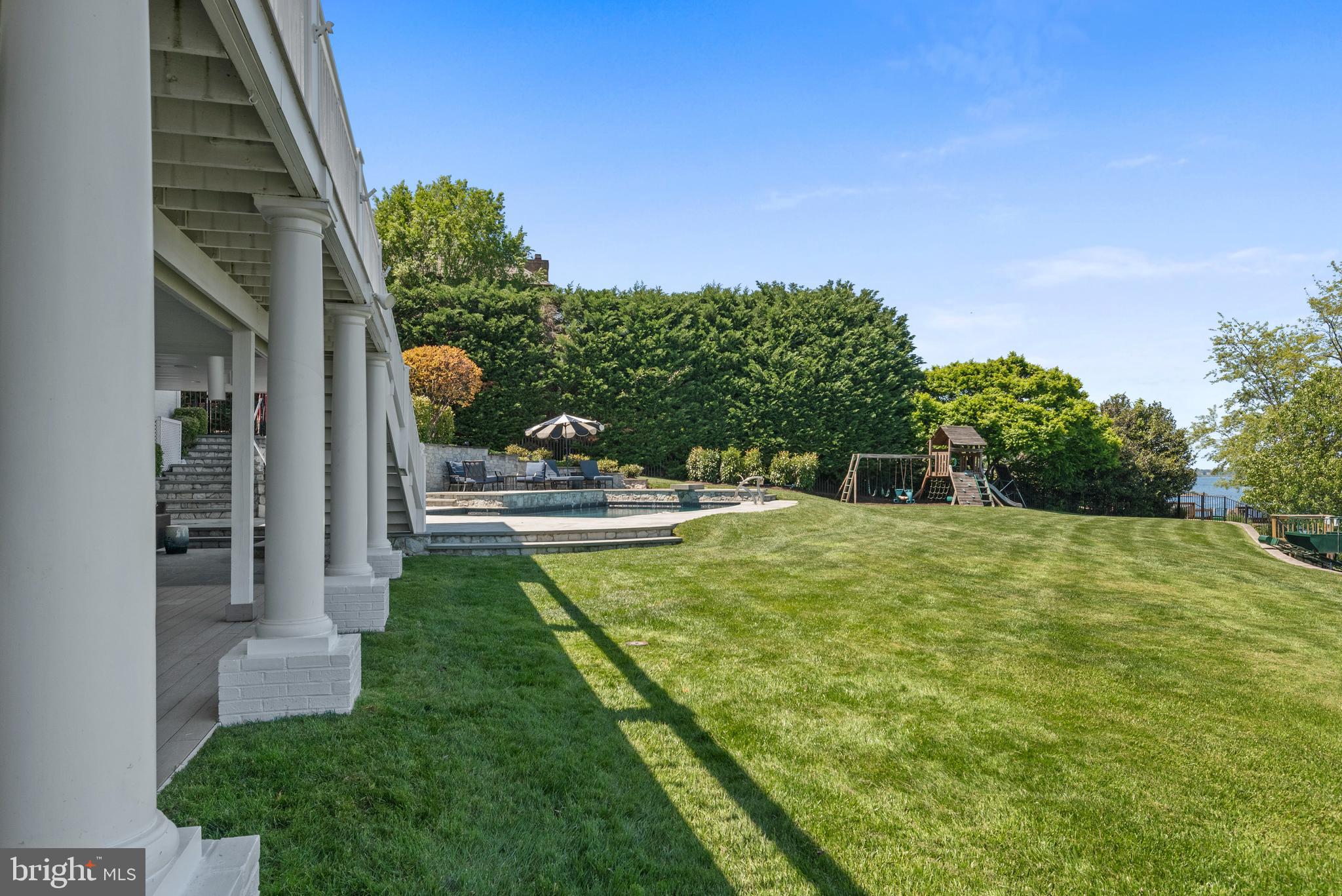 THE DOWNS - Residential