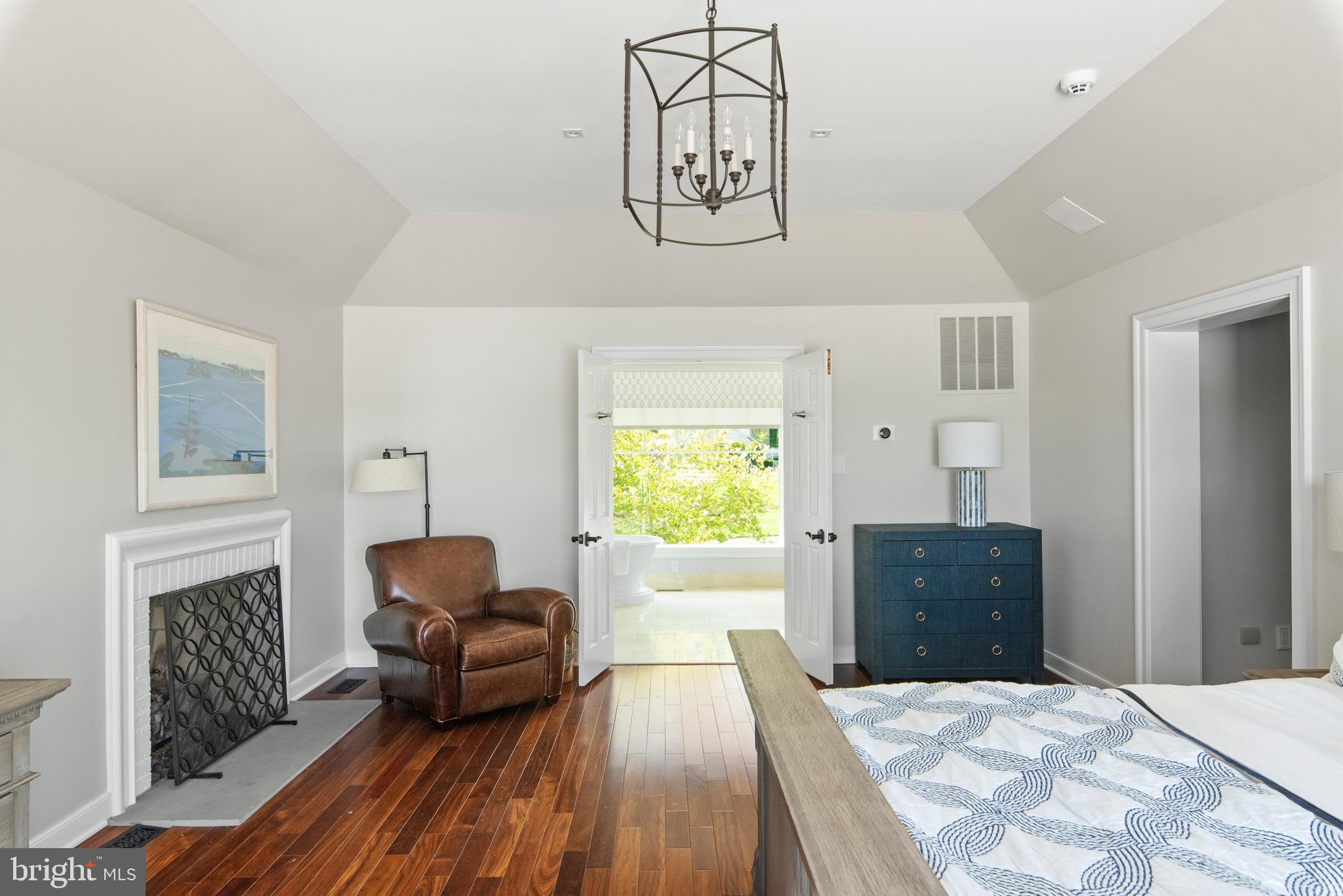 THE DOWNS - Residential