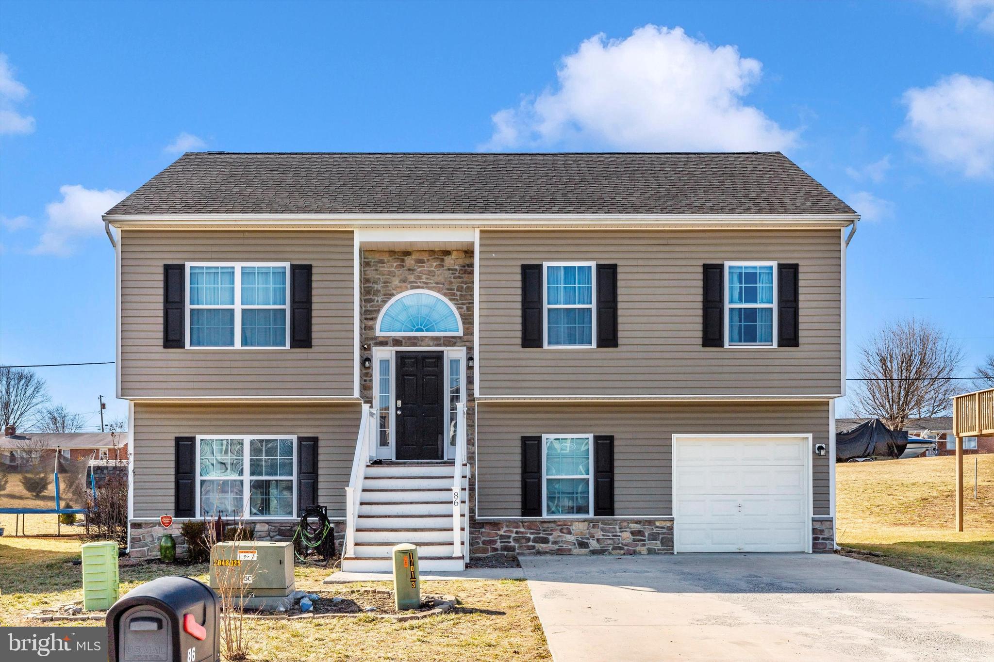 PRINCETON SHOALS - Residential