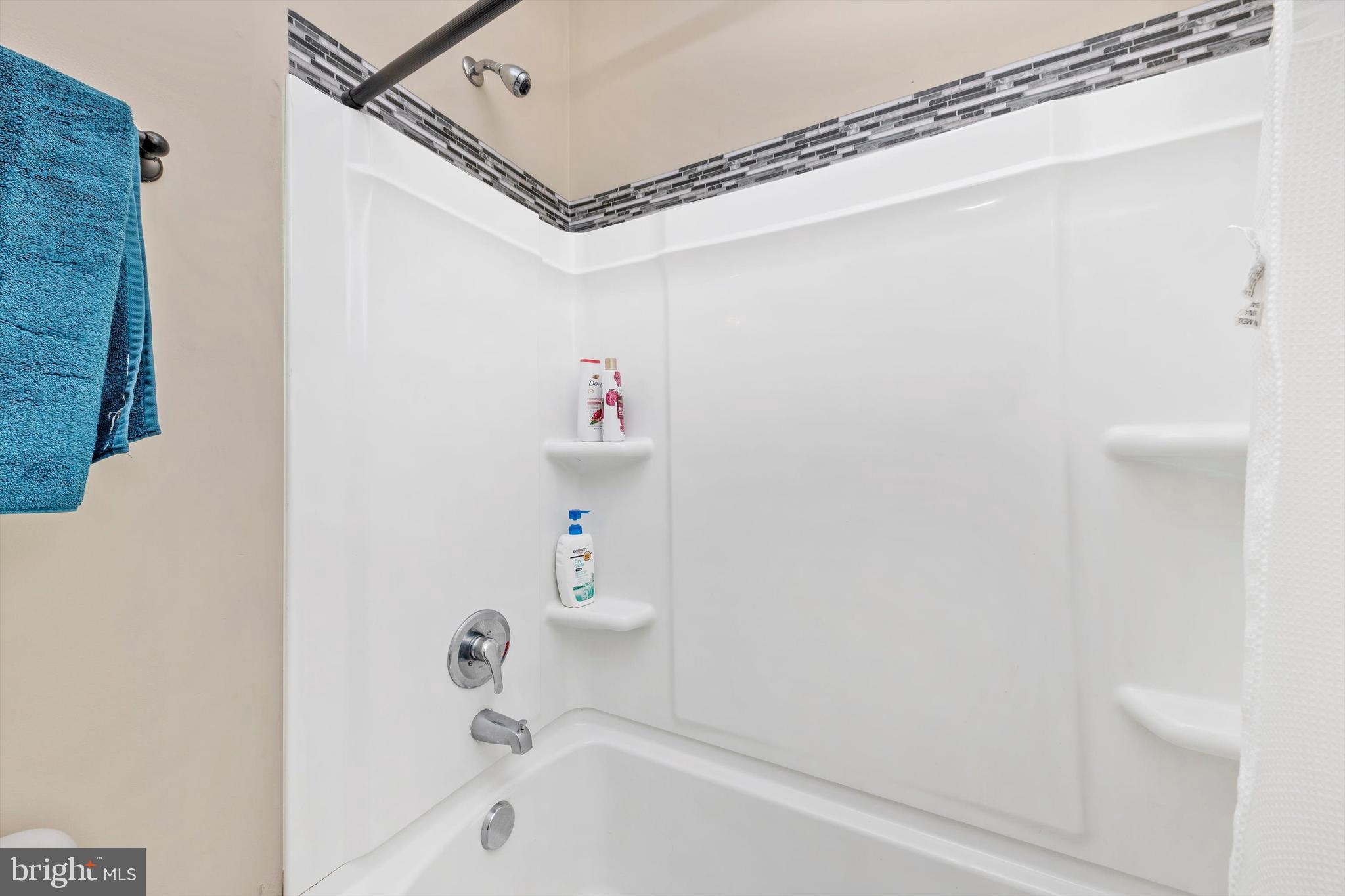 PRINCETON SHOALS - Residential