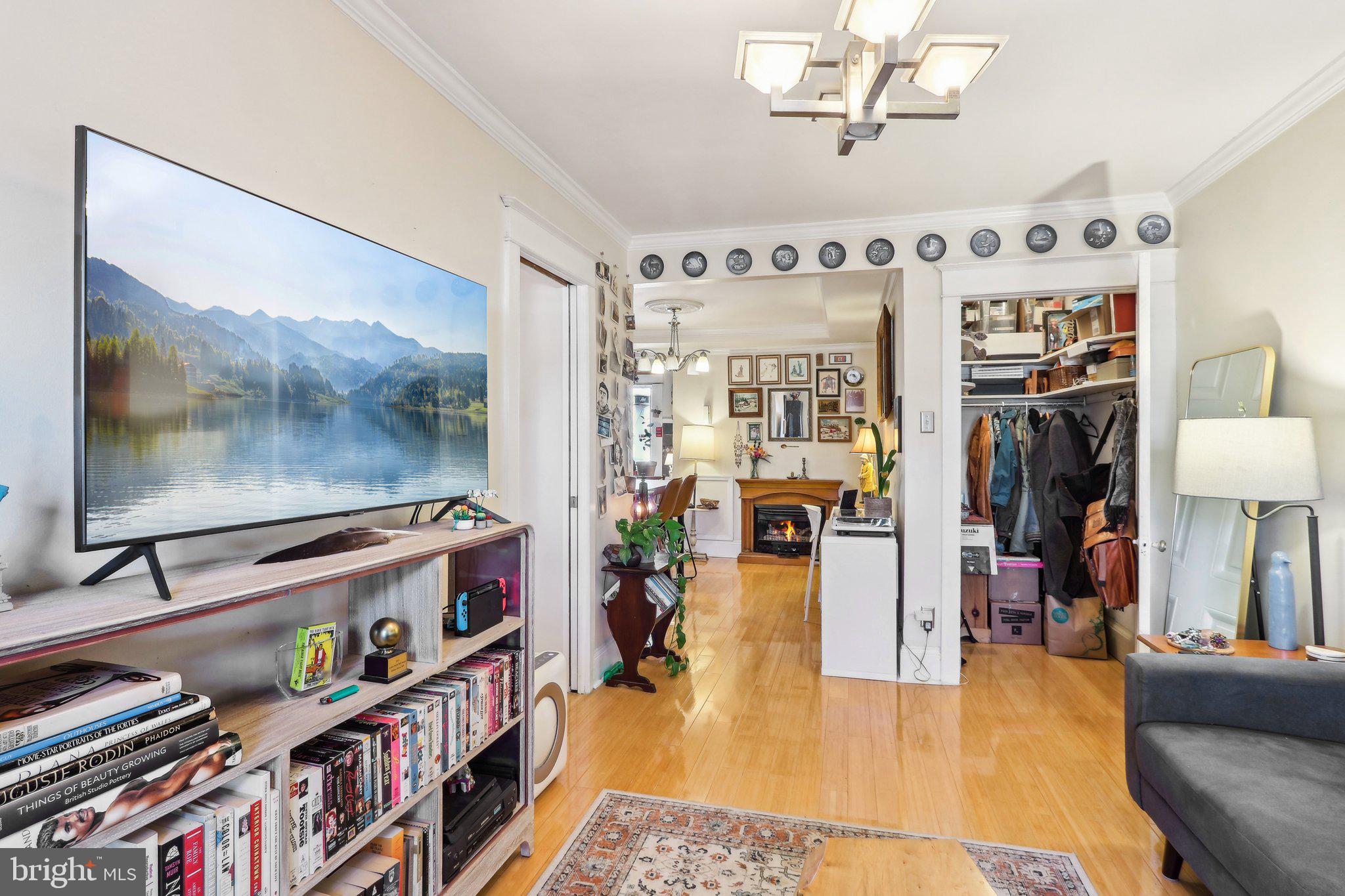 WASHINGTON SQ WEST - Residential