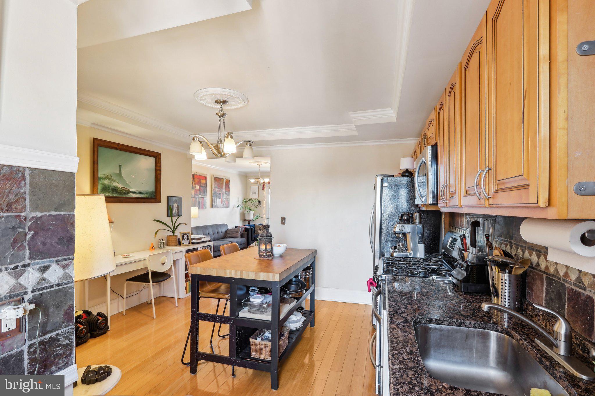 WASHINGTON SQ WEST - Residential