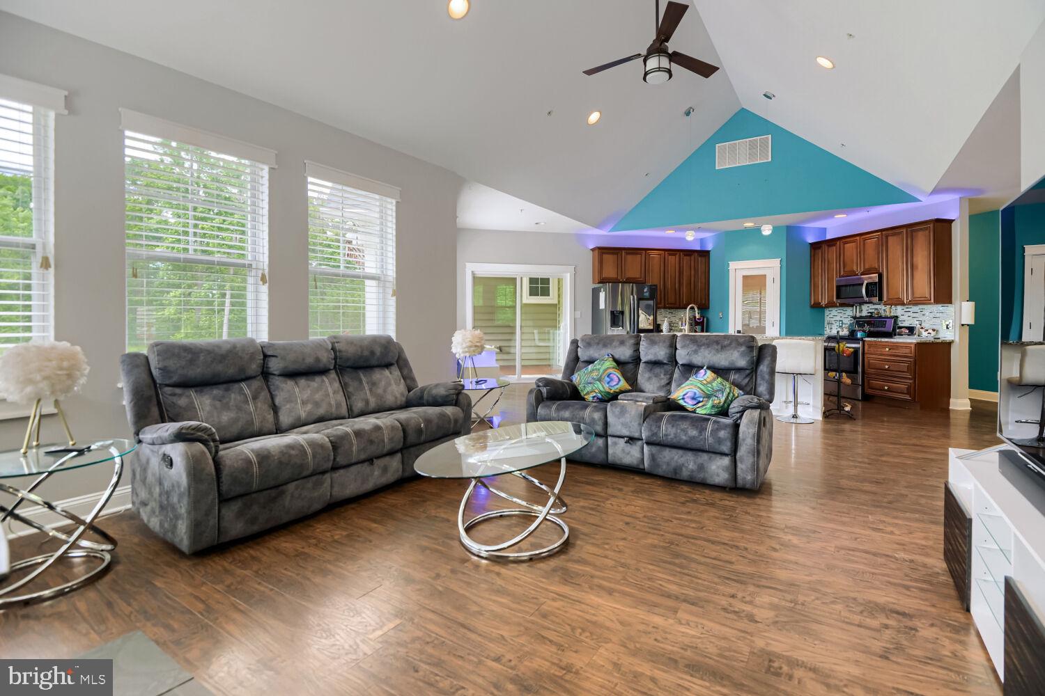 CHERRY GARDENS - Residential