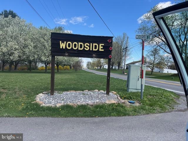WOODSIDE ACRES - Land