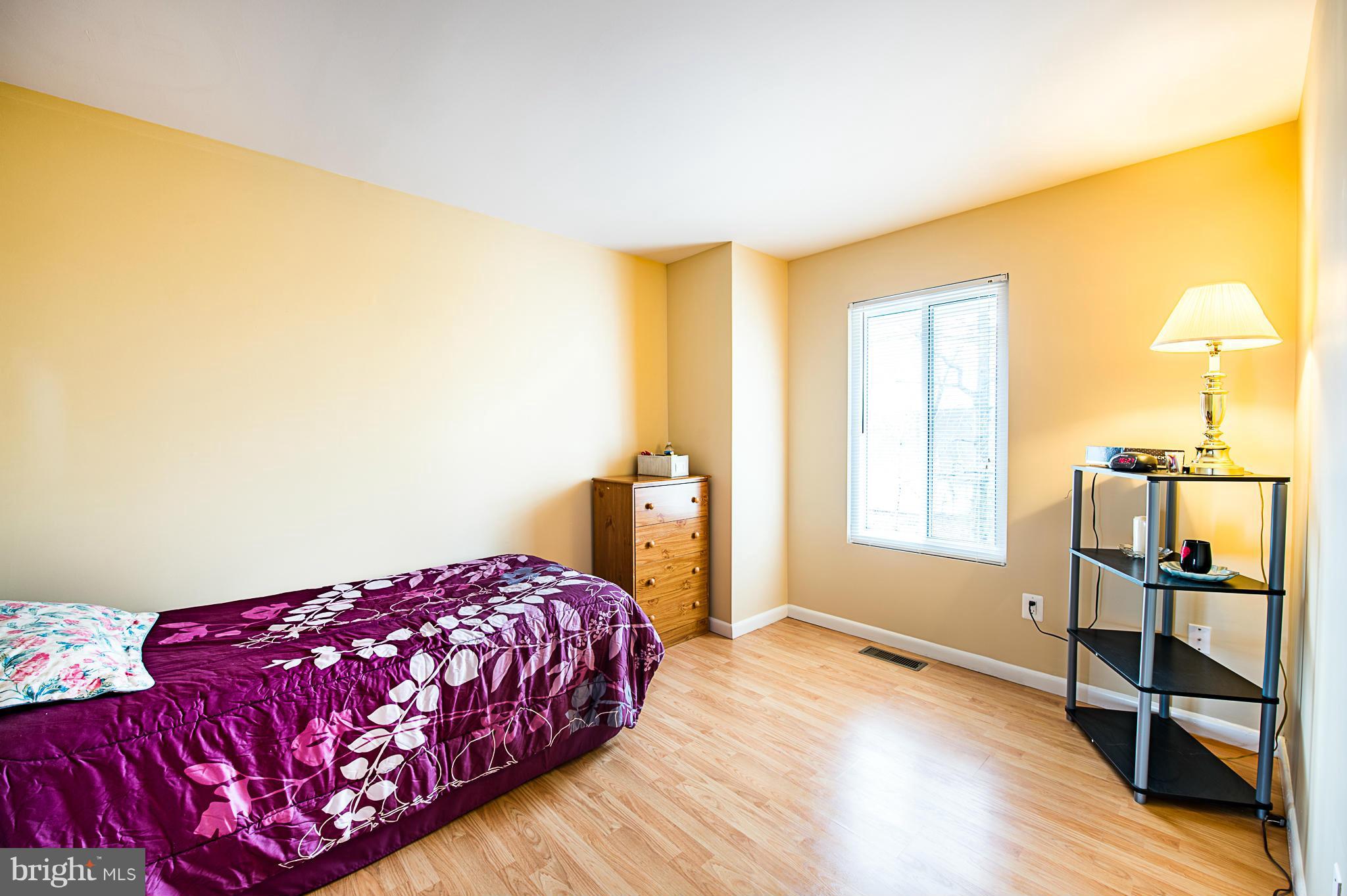 REFLECTION LAKE - Residential