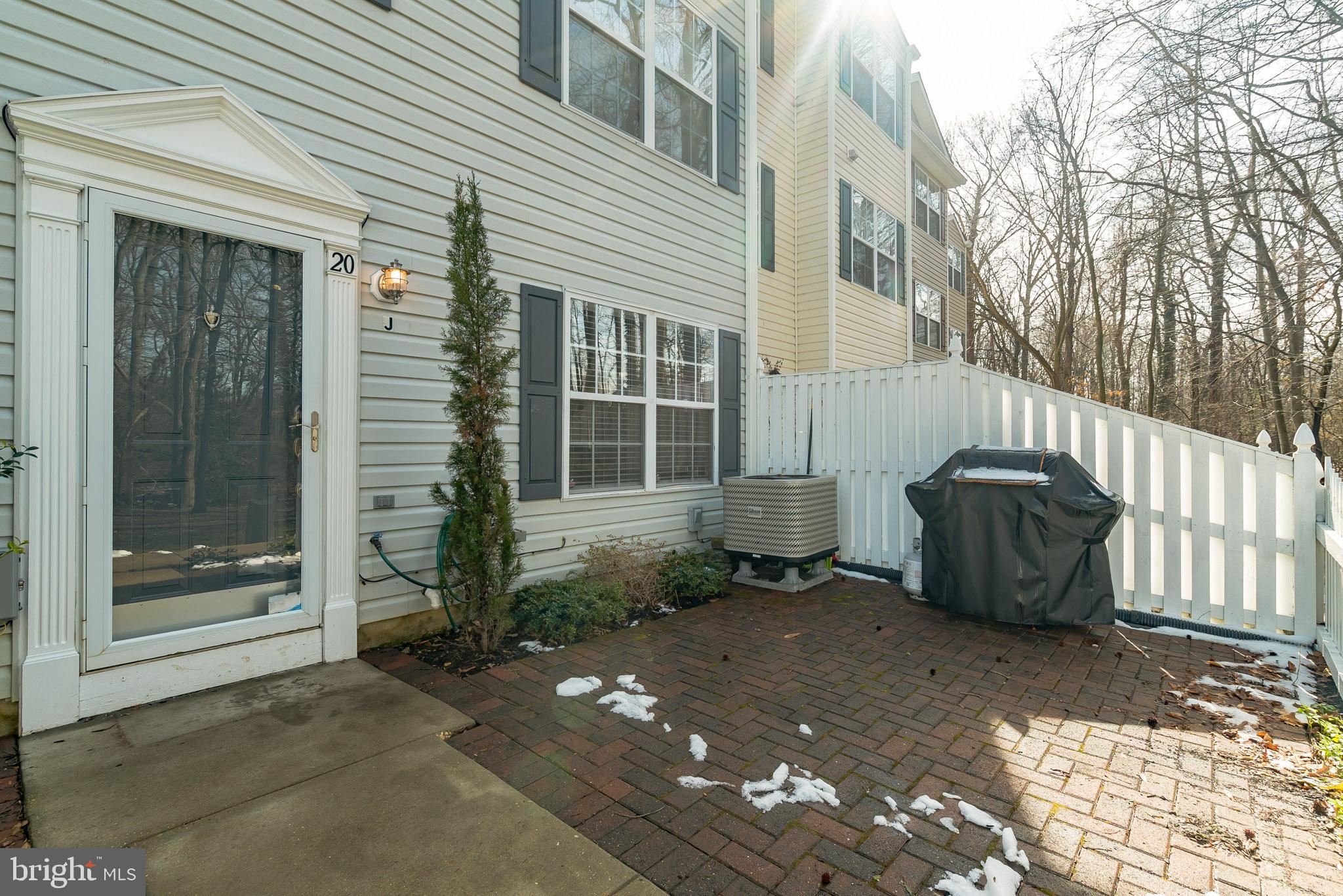 ANNAPOLIS OVERLOOK - Residential