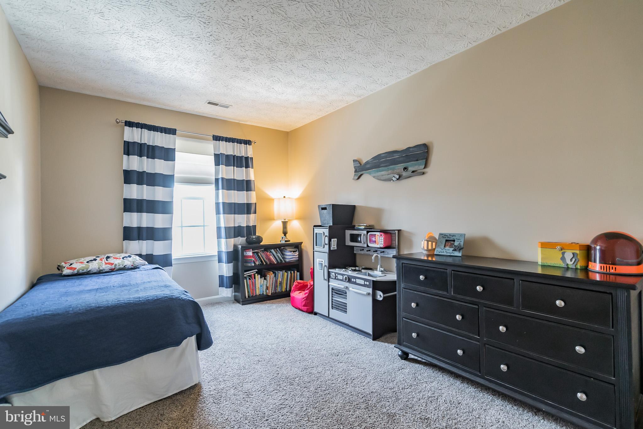 ANNAPOLIS OVERLOOK - Residential