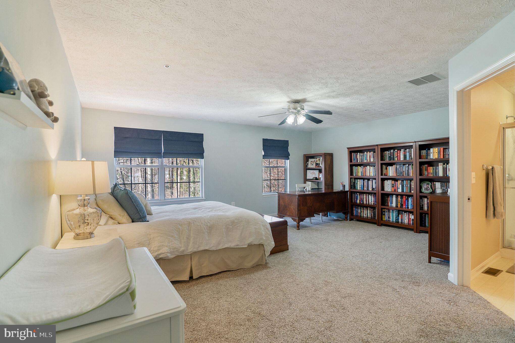 ANNAPOLIS OVERLOOK - Residential