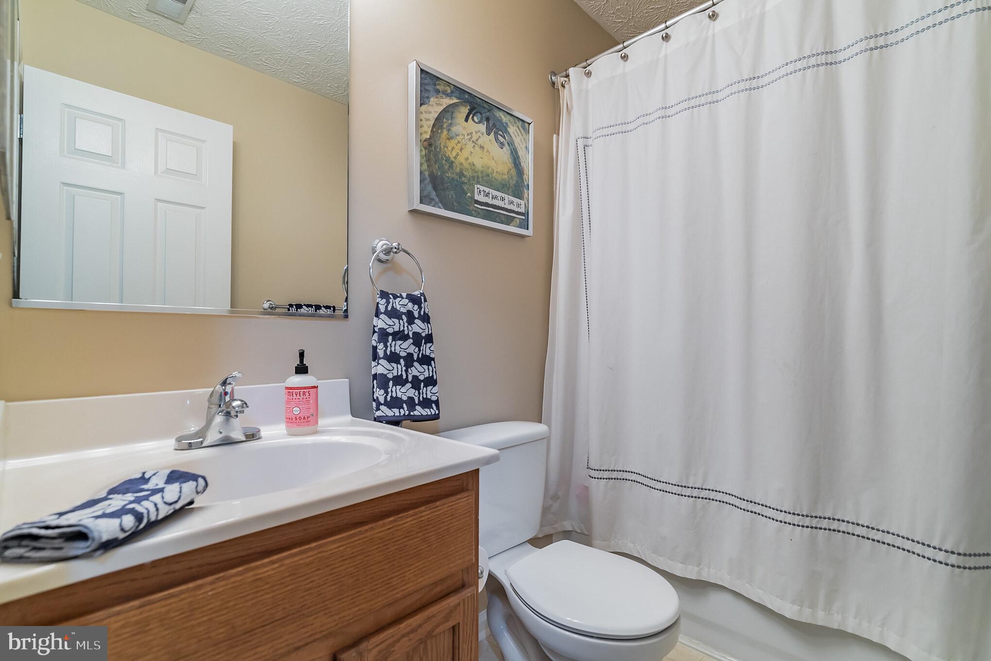 ANNAPOLIS OVERLOOK - Residential