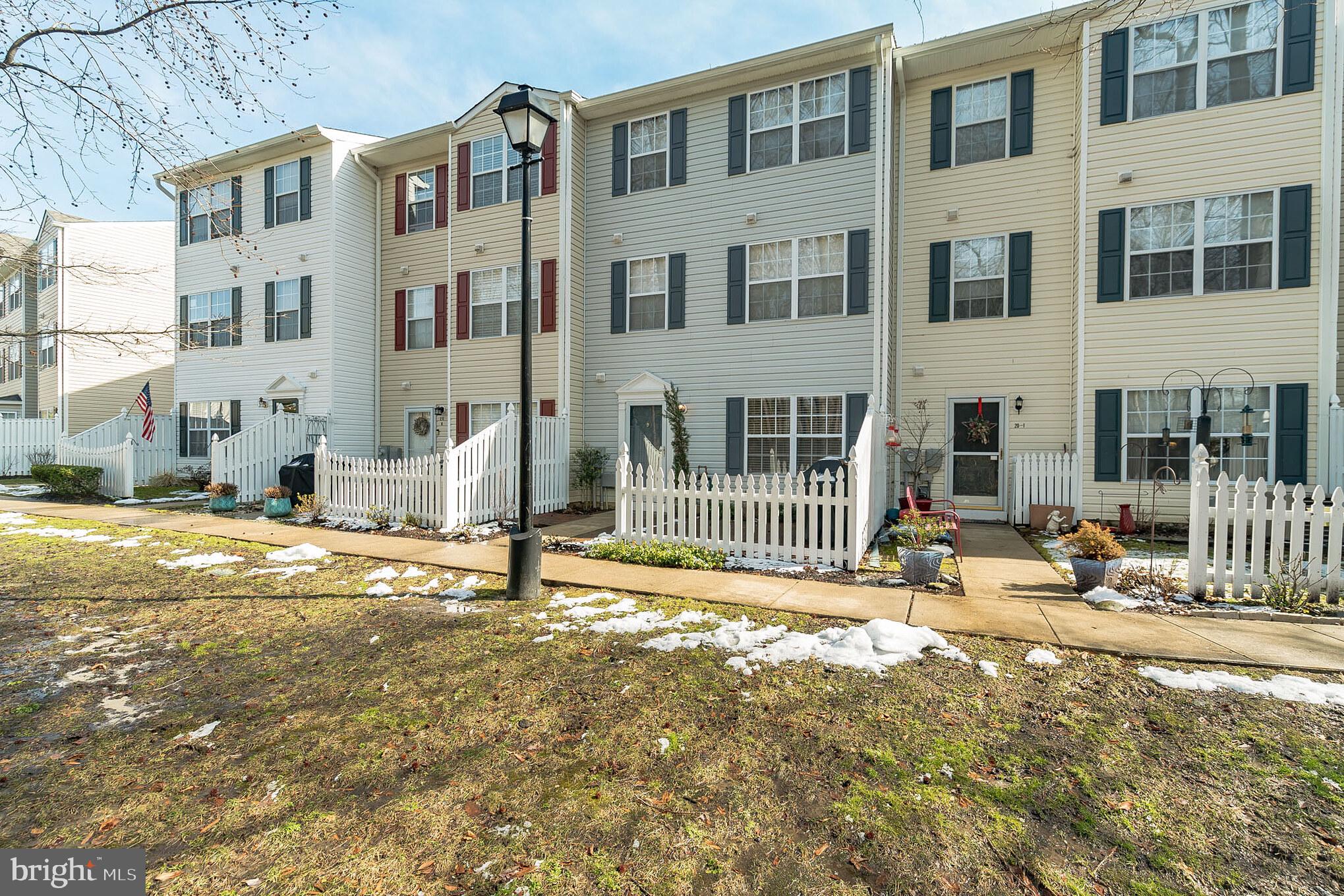ANNAPOLIS OVERLOOK - Residential
