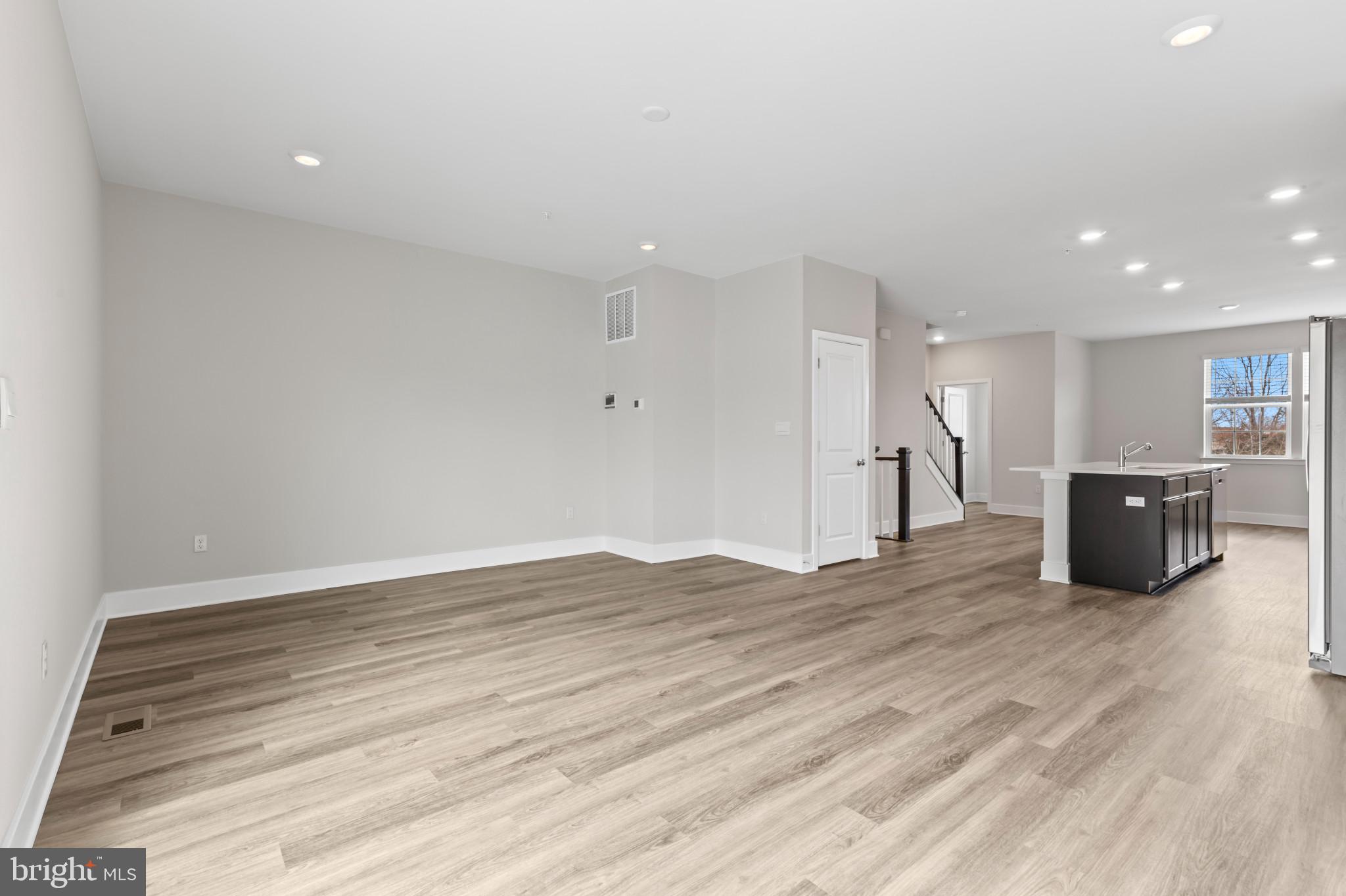 MAGNOLIA LANDING - Residential